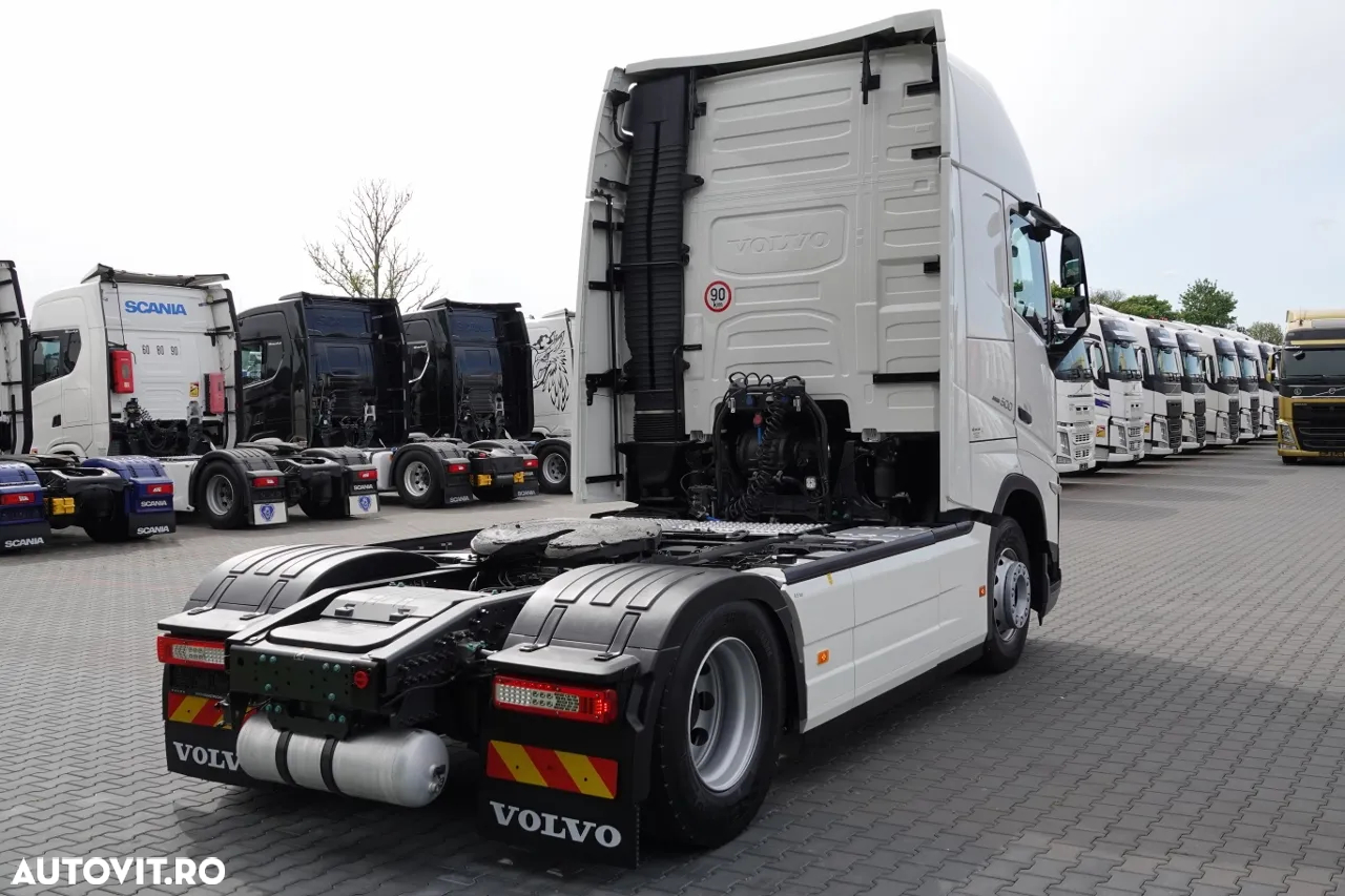 Volvo FH 500 / XXL / I-PARK COOL / LEATHER / 2023 - 7