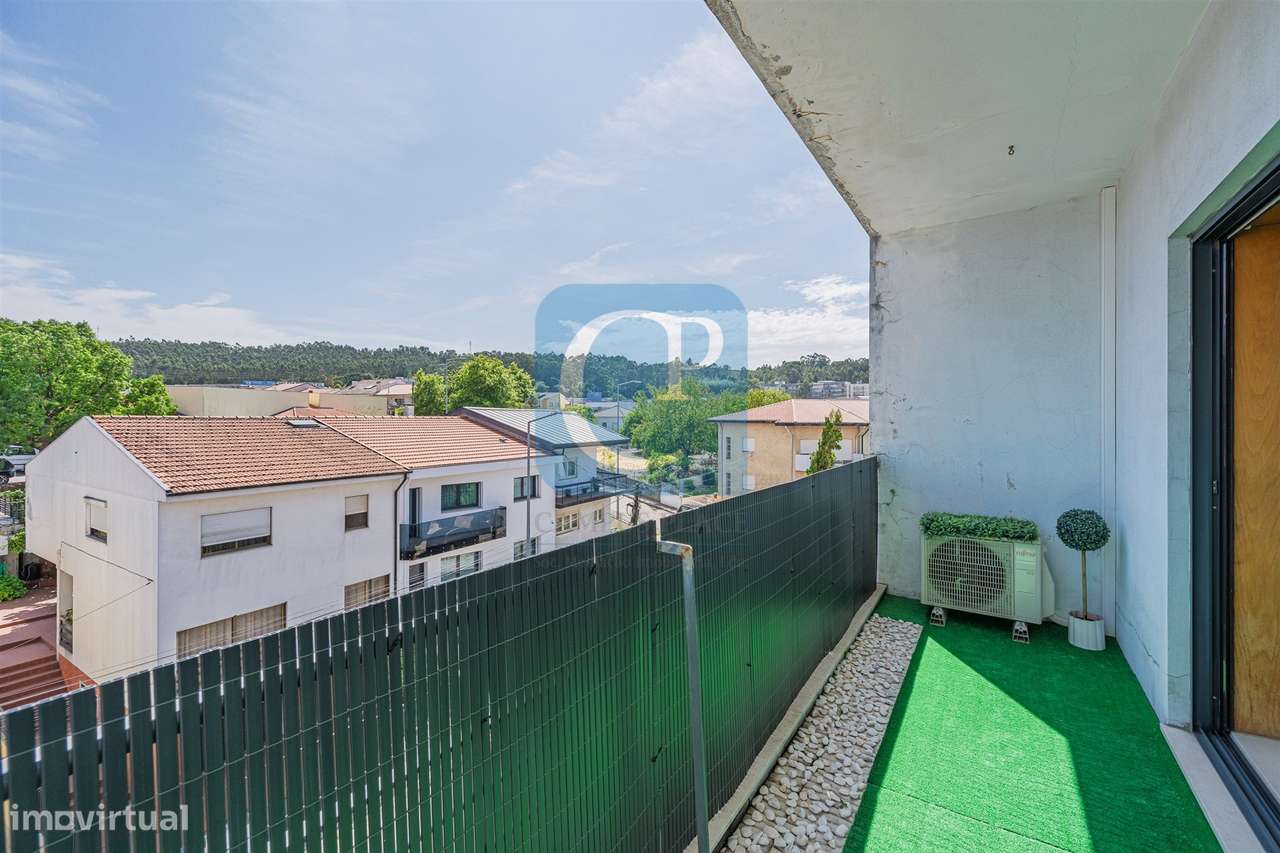 Apartamento T2 duplex no centro de Valongo-24