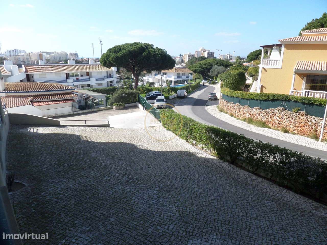 Espaçoso Apartamento T1 em Condomínio Privado – Vilamoura-24