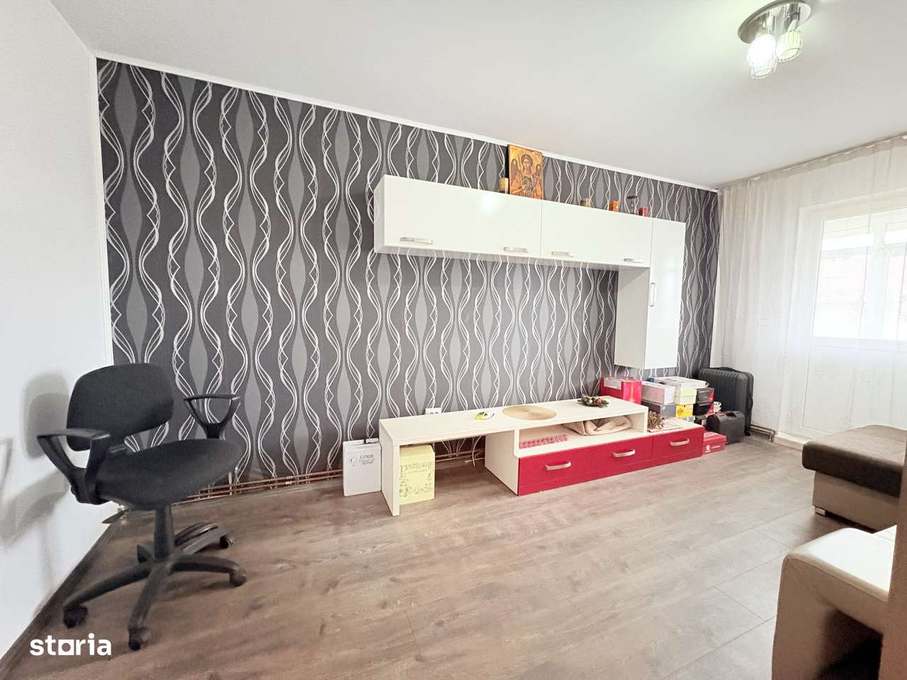 Apartament 2 camere, zona centrală – etaj 5/5, cu centrală proprie - Imagine principală: 5/9