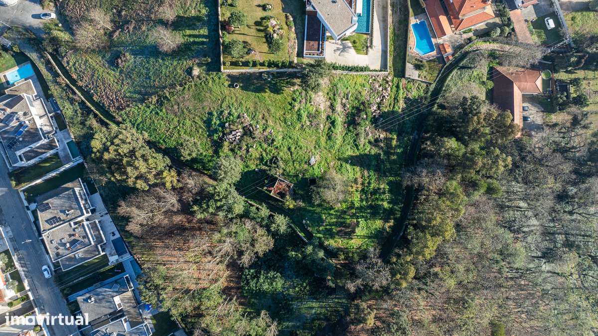 Terreno com projecto aprovado - Grande imagem: 5/12