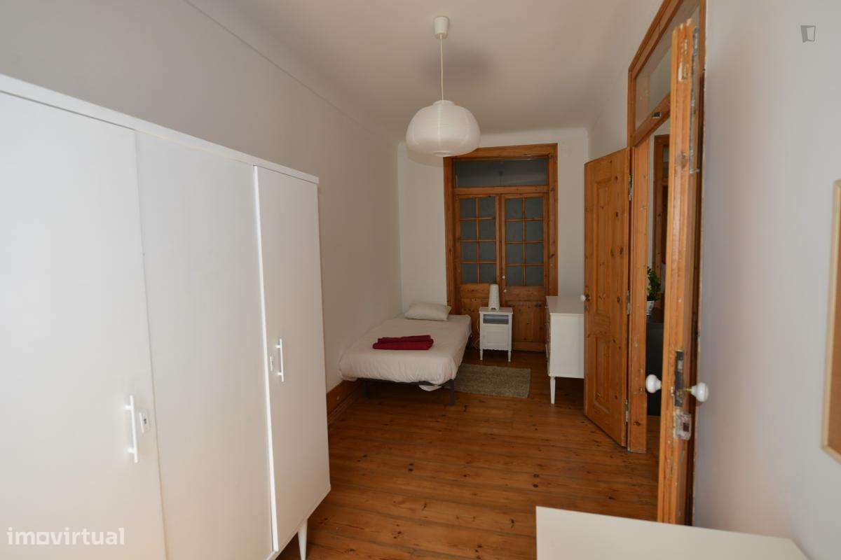 Quarto - localizado em Santa Apolónia Lisbon - Grande imagem: 4/10