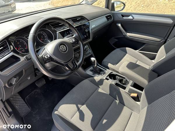 Volkswagen Touran 2.0 TDI BMT Comfortline DSG - 11