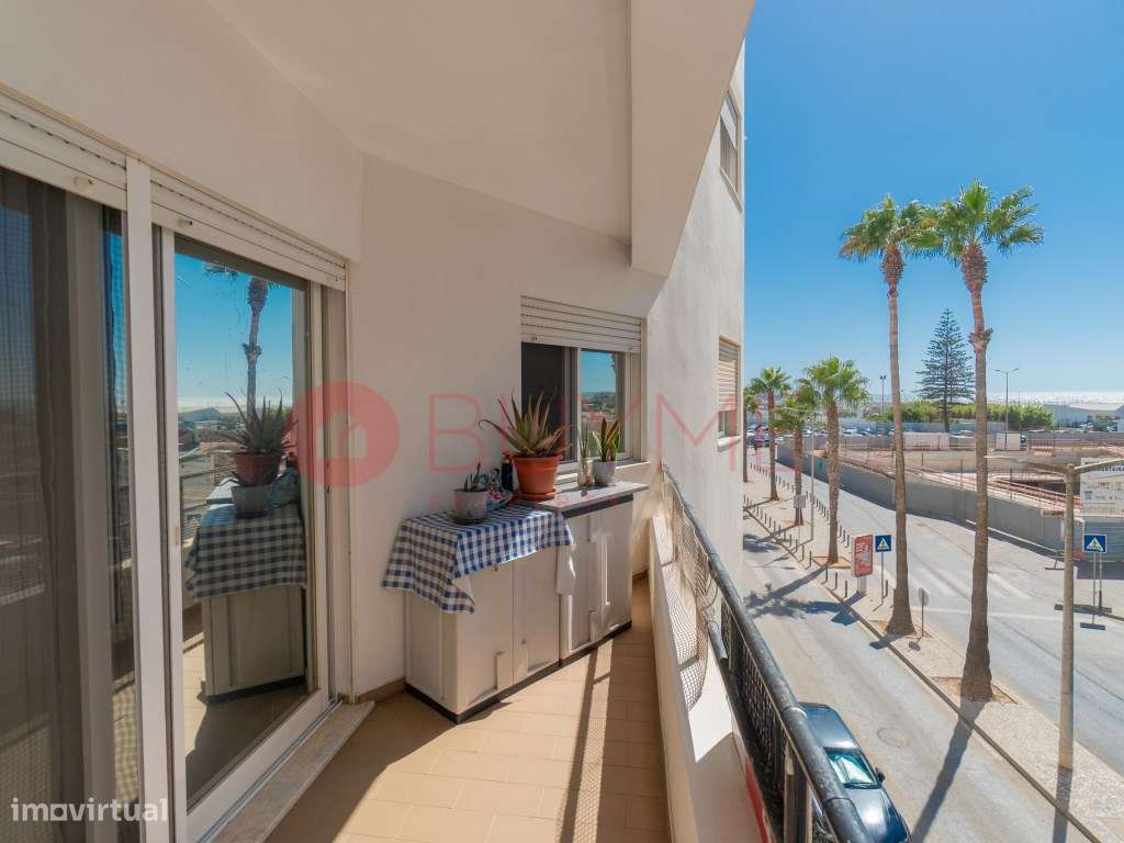 Apartamento T2 em Quarteira com Vista Mar a Poucos Passos da Praia-27