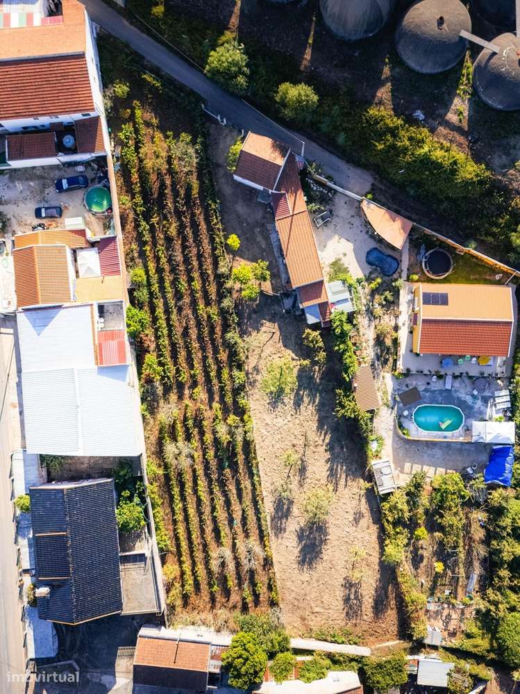 Armazém com Potencial para Moradia no Centro do Cadaval!-25