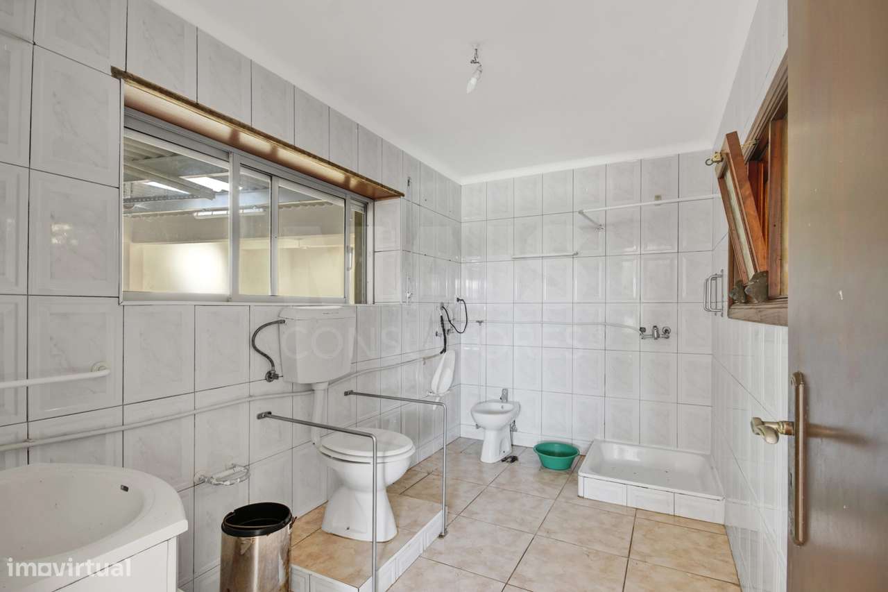 Moradia com 11 Quartos e 3.400 m² de Terreno — Ideal para Turismo, ... - Grande imagem: 4/49