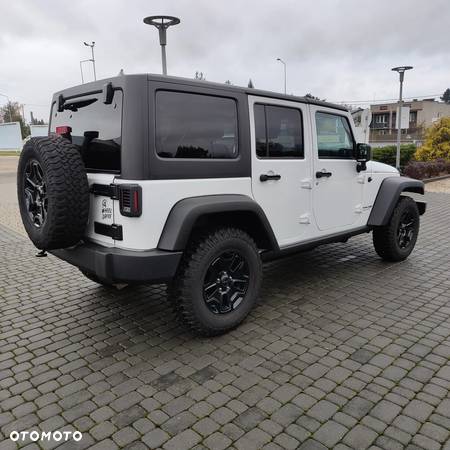 Jeep Wrangler - 9