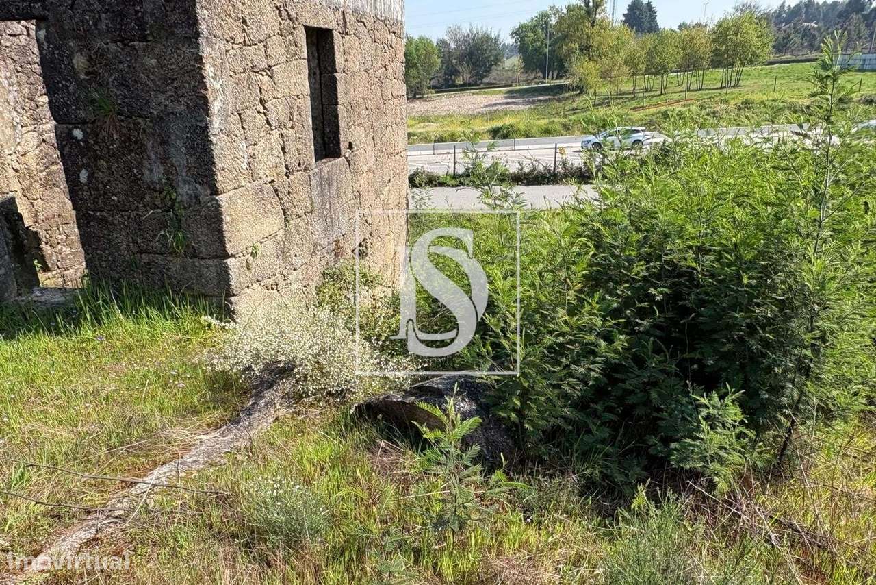 Terreno de 6.980m2 com ruína em Tondela - Grande imagem: 5/17