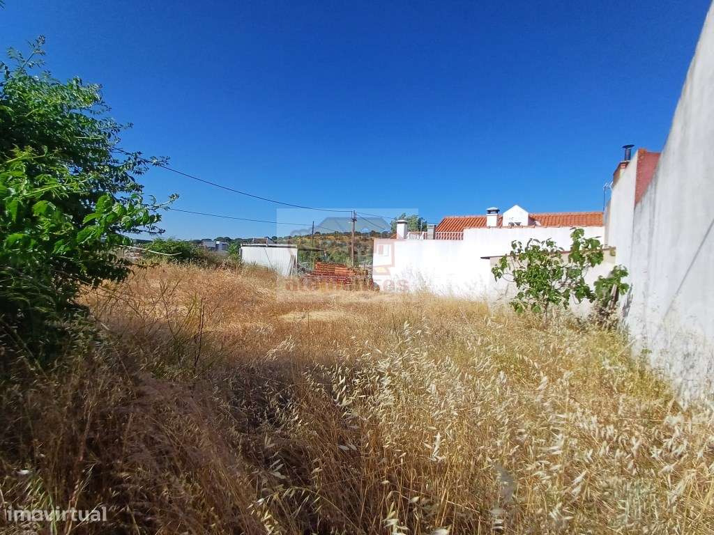 Lote de terreno para moradia e piscina - Grande imagem: 3/7