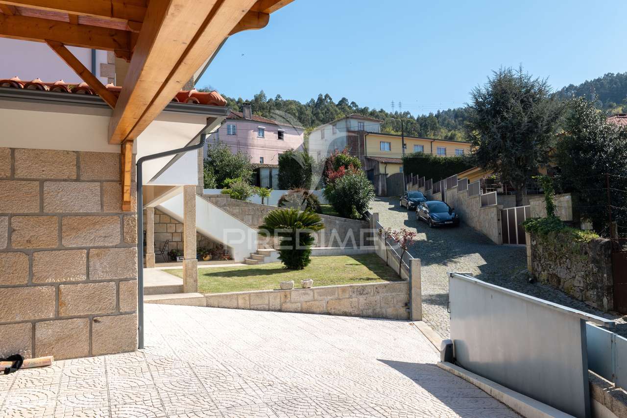 MORADIA T4 DE EXCELÊNCIA | Adaúfe, Braga - Grande imagem: 5/40