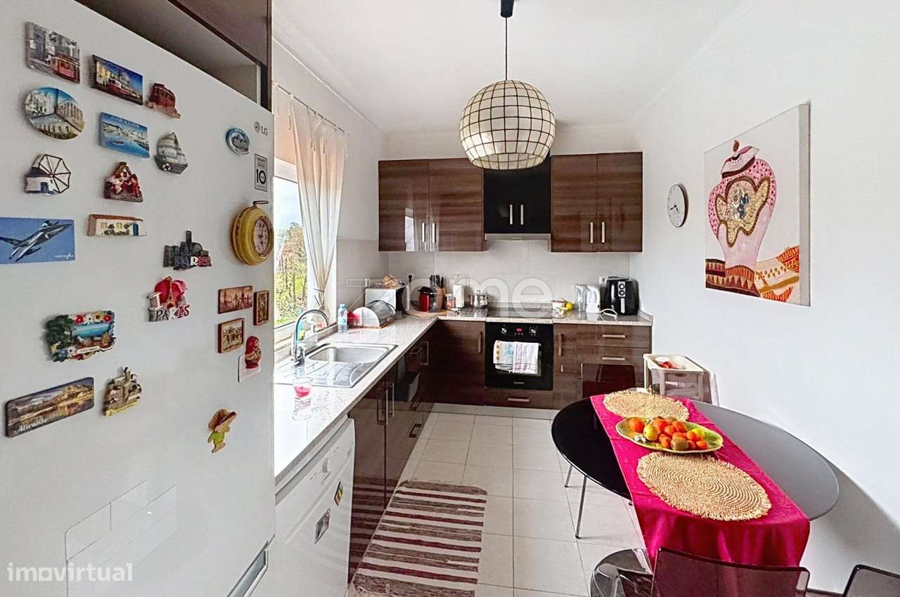 Moradia com Alma, Sol e Natureza — Um Refúgio Perfeito para Viver - Grande imagem: 2/60