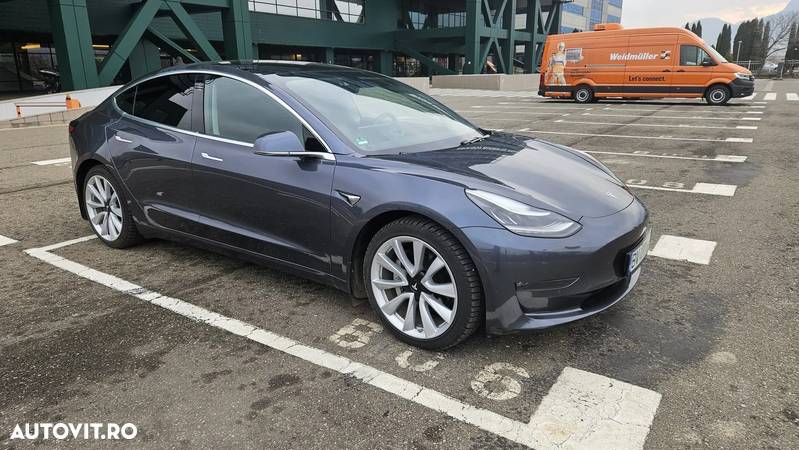 Tesla Model 3 Langstreckenbatterie Allradantrieb Dual Motor - 14