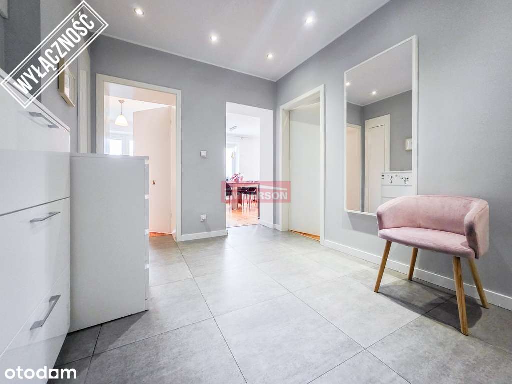 3 pok do wejścia jasne tramwaj-12