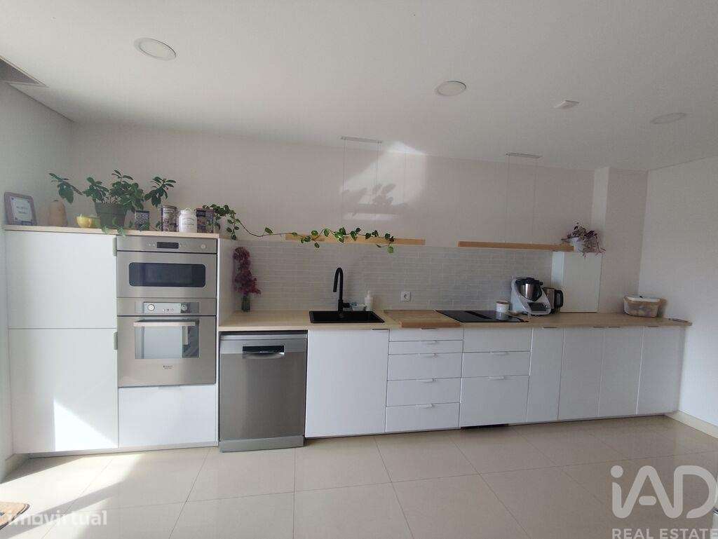 Duplex T4 em Cadaval e Pêro Moniz de 195 m2 - Grande imagem: 3/40