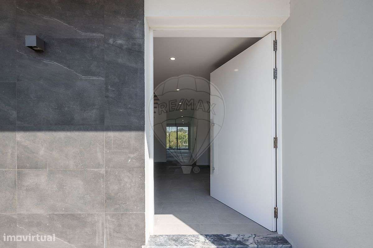 Moradia T6 para venda - Grande imagem: 4/43