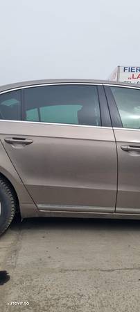 Usa / portiera Spate dreapta sedan / berlina VW PASSAT B7  2010  > 2014 2.0 TDI Motorina - 1