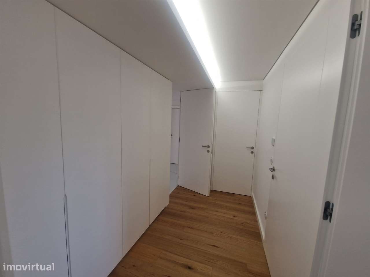 Apartamento T3 totalmente remodelado, Boavista-14