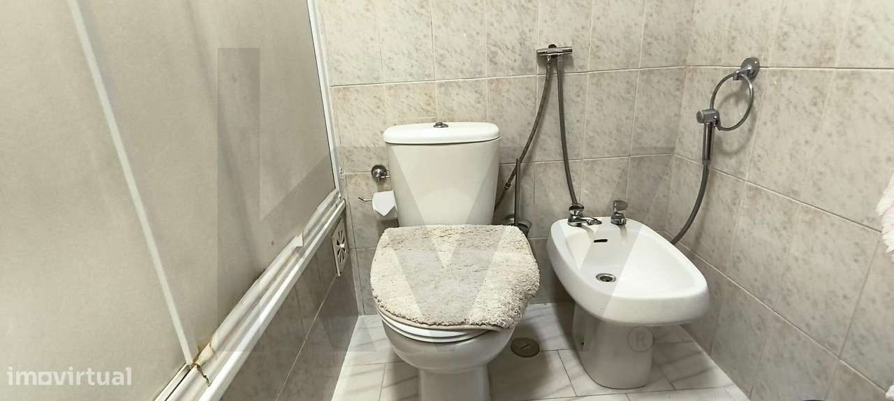 T2  na Praceta Cristóvão Falcão, em Massamá, concelho de Sintra-23