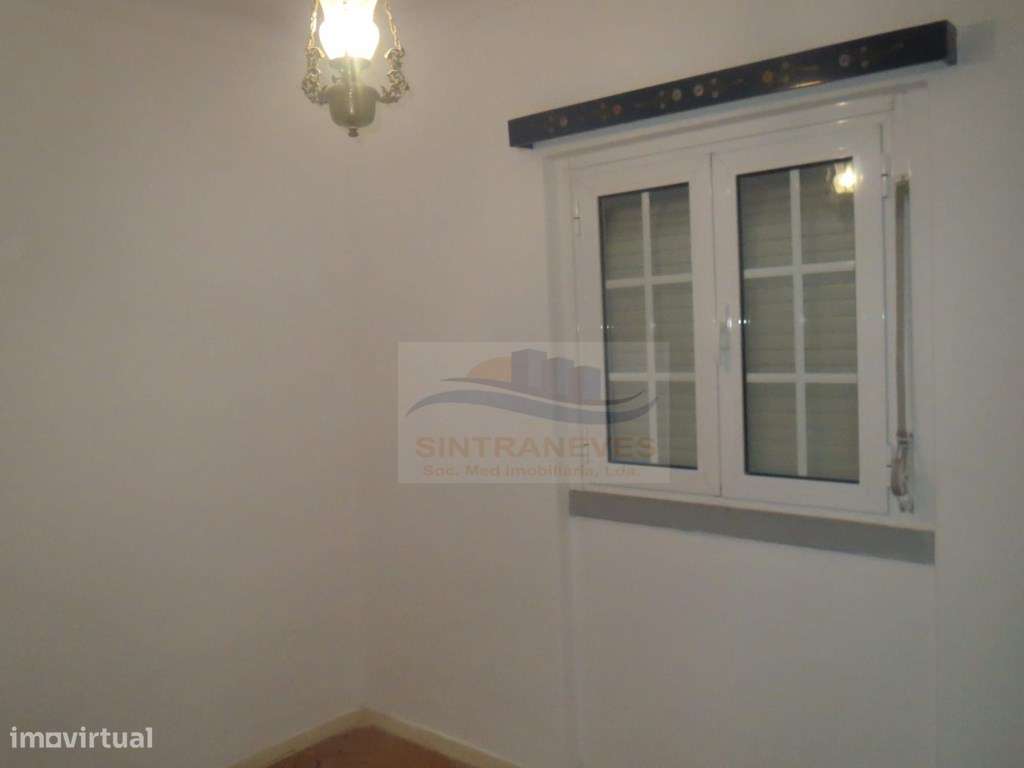 Excelente Oportunidade de Investimento - Apartamento T2 Arrendado - Grande imagem: 3/12