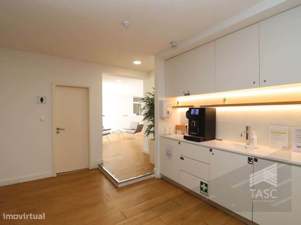 Escritórios na Avenida da Liberdade - Grande imagem: 3/16