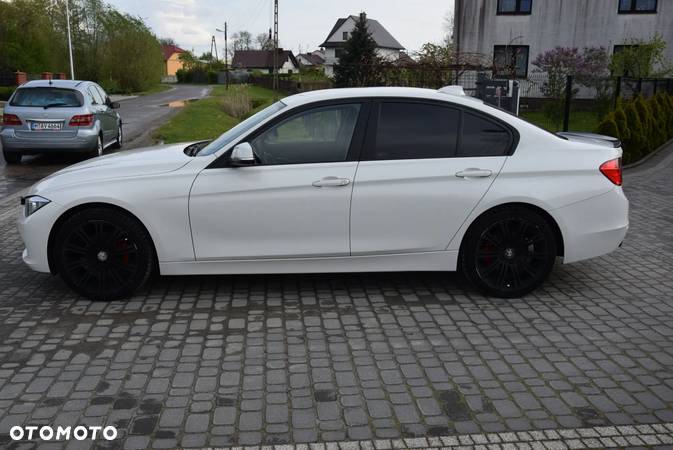 BMW Seria 3 316i Luxury Line - 8