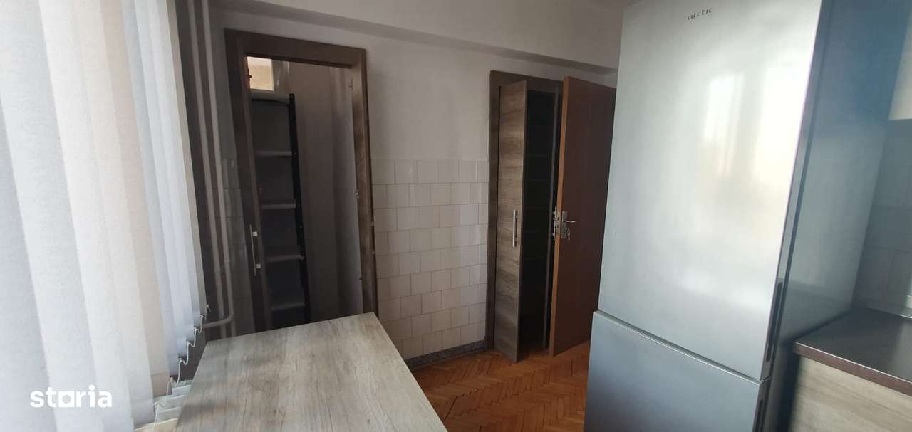 3 camere, Scala, decomandate, mobilat, utilat, - Imagine principală: 5/13