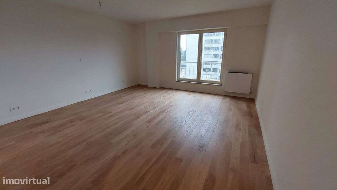Apartamento T3 totalmente renovado (como novo), Bairro Holiywood,Porto - Grande imagem: 2/44