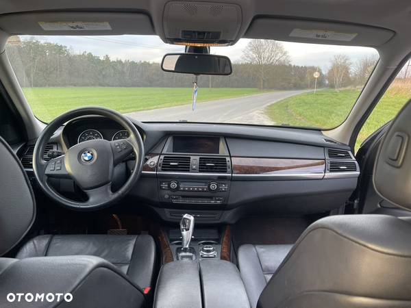 BMW X5 xDrive35i - 9