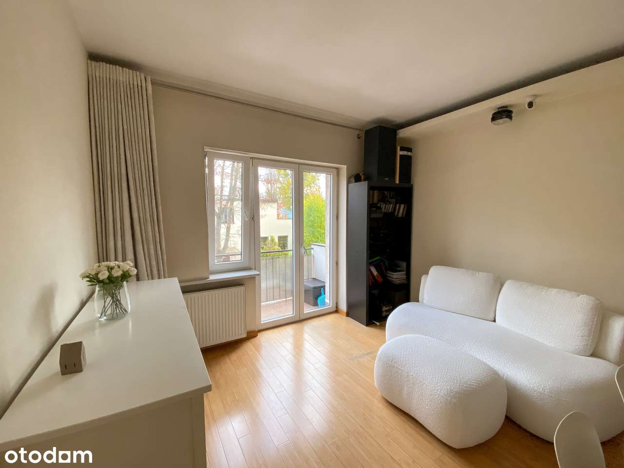 Saska Kępa – 50 m2 | 2 sypialnie + salon z balkonem - Pełny obrazek: 2/11