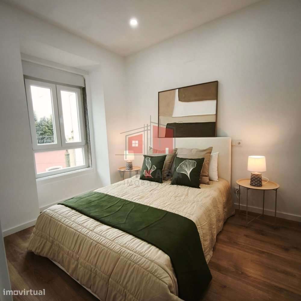 Apartamento T3 Remodelado em Benfica-18