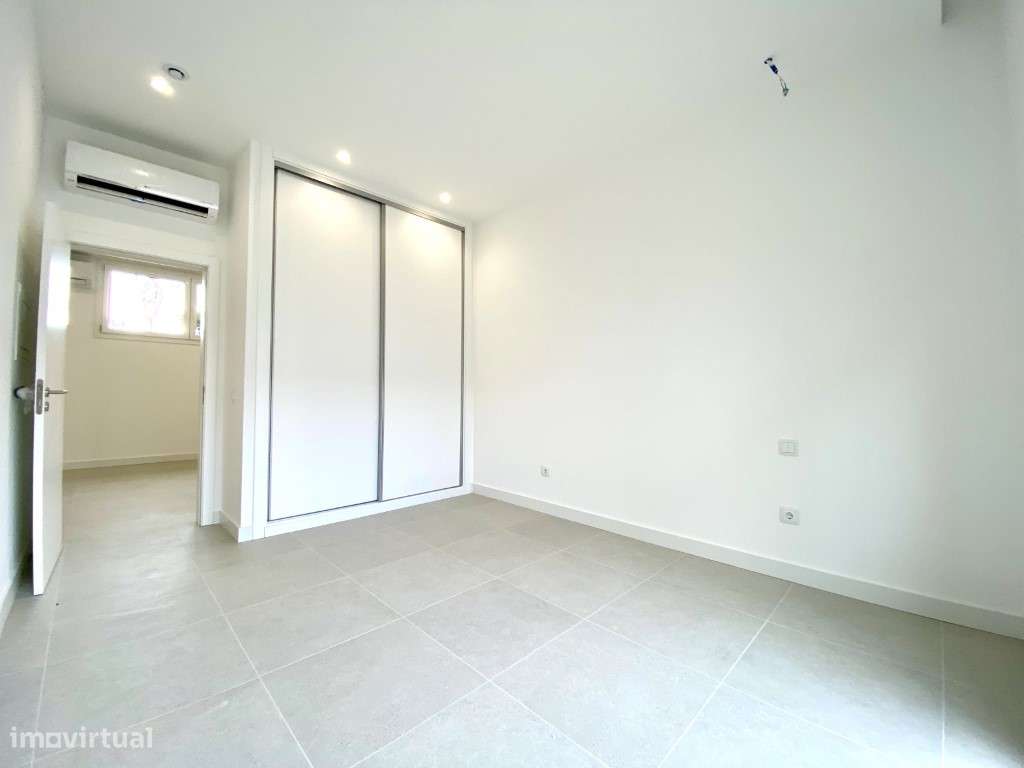 Excelente apartamento T1 na zona histórica da Nazaré - Grande imagem: 4/11