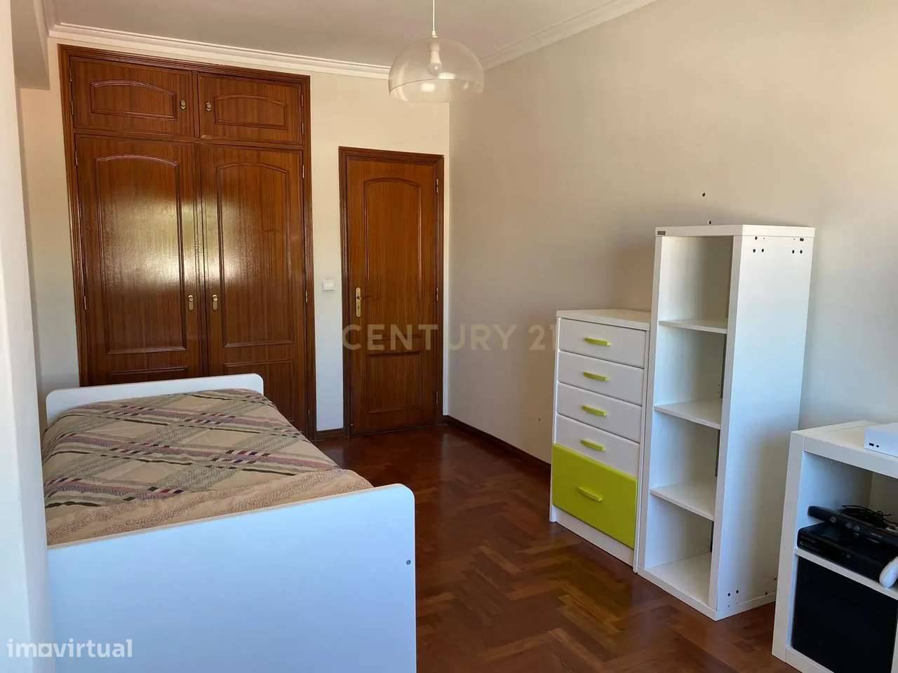 Apartamento T2 em S. Marcos-17