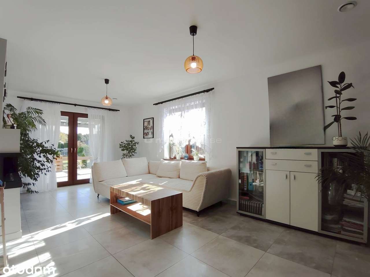 Komfortowy dom dla rodziny z fotowoltaiką!-8