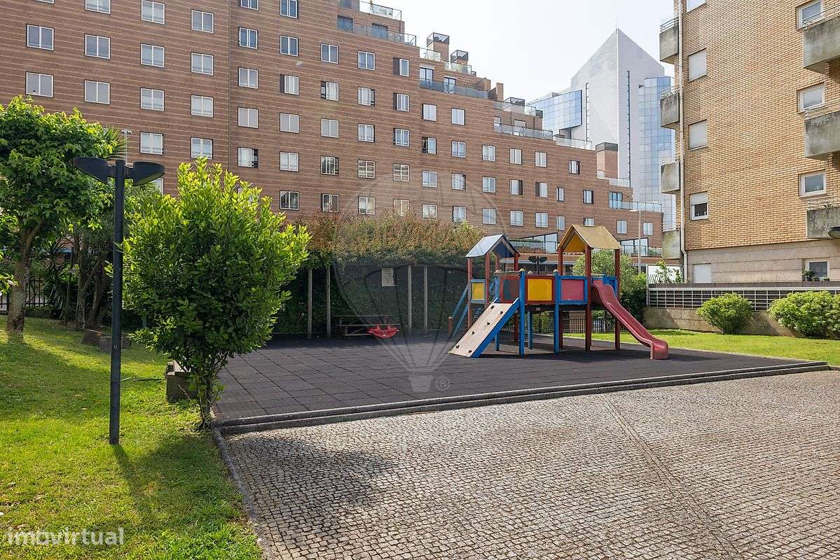 Apartamento T5 para venda - Grande imagem: 2/33