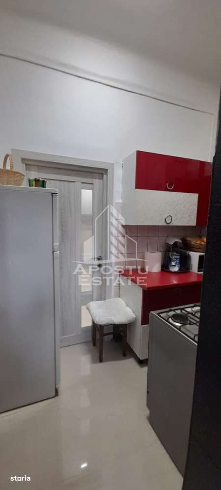 Apartament cu 2 camere in zona Ronat, centrala termica - Imagine principală: 4/6