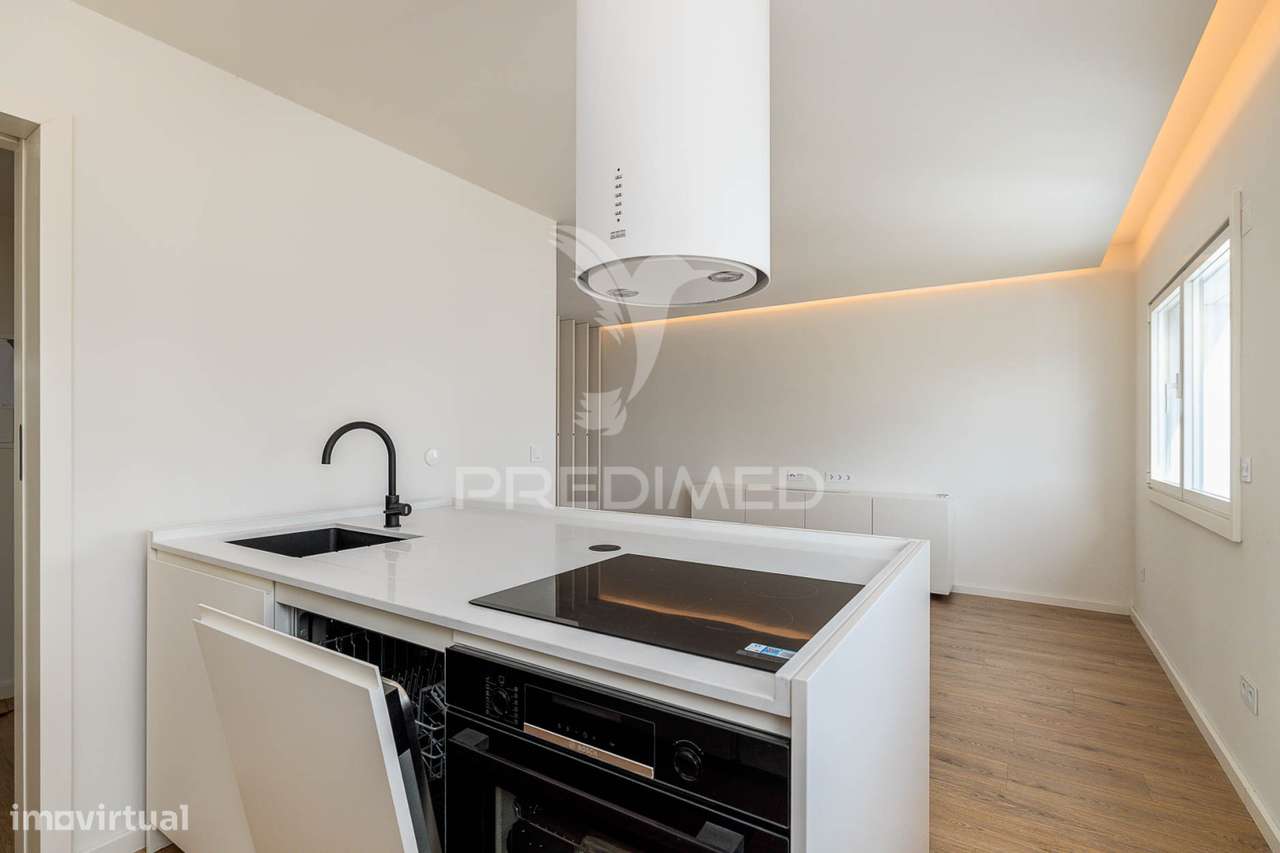 Apartamento T4 Vista de Mar na Praia das Maçãs, Sintra - Grande imagem: 2/33