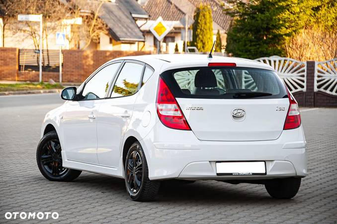 Hyundai I30 1.4 Base + World Cup - 15