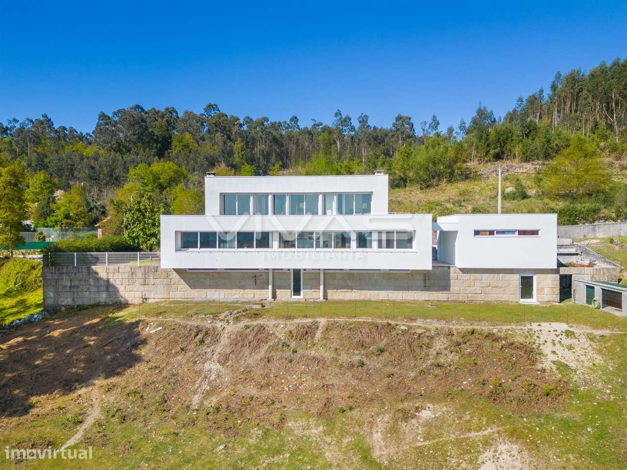 Moradia T4 Venda em Serzedelo,Póvoa de Lanhoso - Grande imagem: 2/43