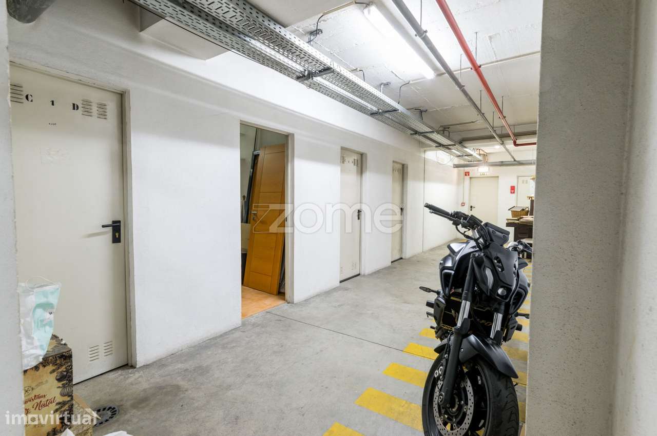Apartamento T3 em Paio Pires-27