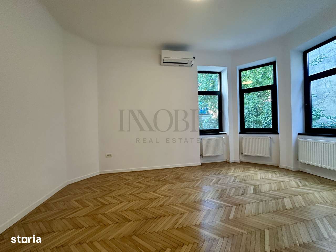 Vila Interbelica Restaurata | Pretabil Birouri - Showroom - Imagine principală: 4/15