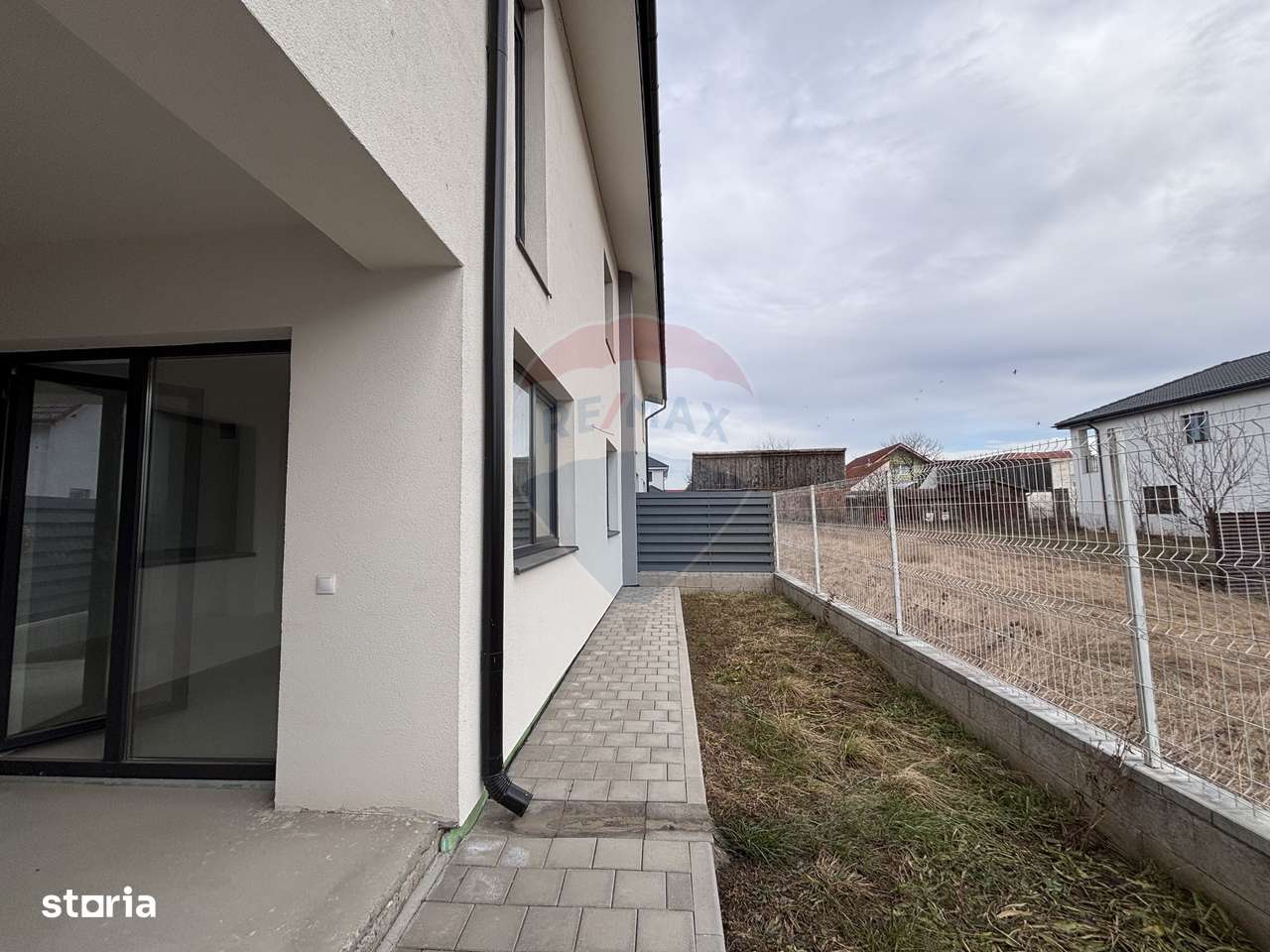 Casă / Vilă cu 4 camere de vânzare-6