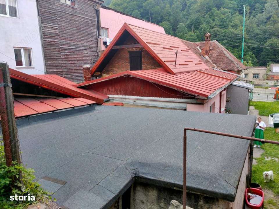 Sinaia - Casa 3 Camere - Curte - Garaj & Dependinte - Posibilitate Sup - Imagine principală: 4/5