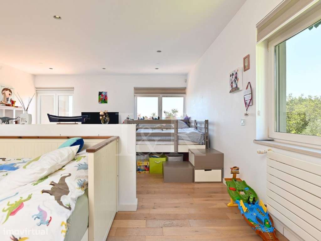 Moradia T6 com jardim, piscina e vista rio no Restelo, Lisboa-39