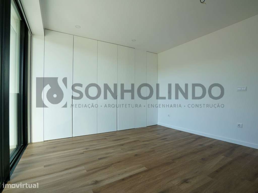 Apartamento T4 + escritório com luz direta, terraço com 153,10m2 e ...-15