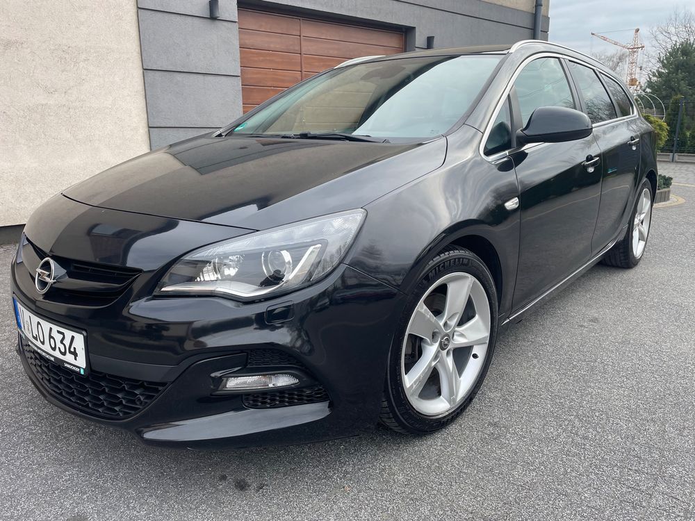 Opel Astra J 2.0 BiTurbo CDTI DPF ecoFLEX SportsTourer St 2014