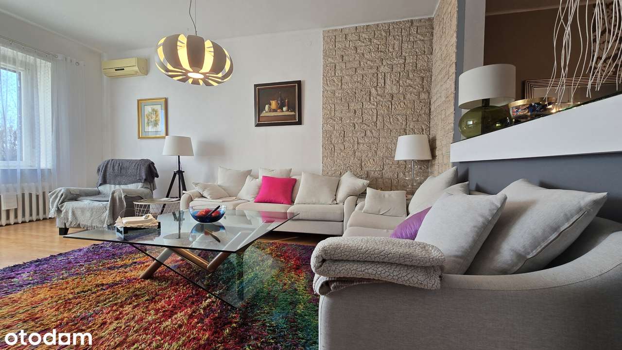 Dom z potencjałem! Przestronny, dwa odrębne lokale, duża działka!-1