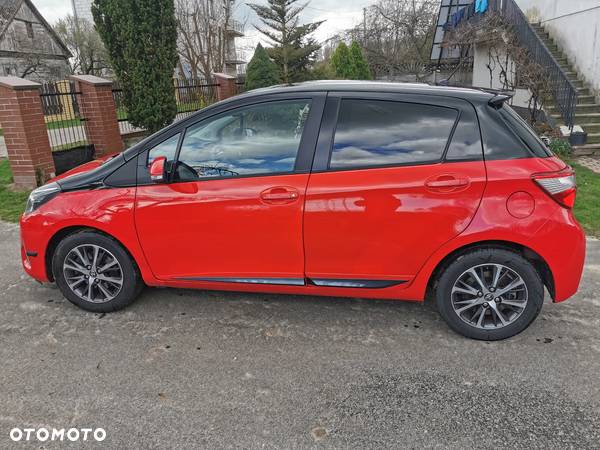 Toyota Yaris Hybrid 1.5 VVT-i Y20 Team Deutschland - 17