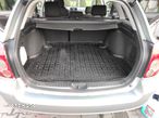 Toyota Avensis 1.8 VVT-i Combi - 16