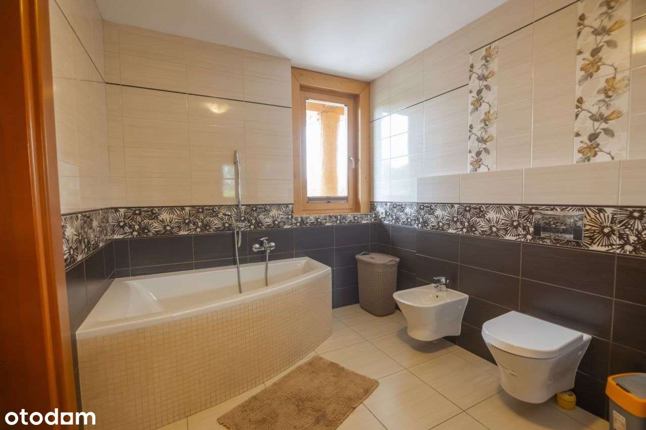 Wyjątkowy dom z bala w prywatnym parku-17