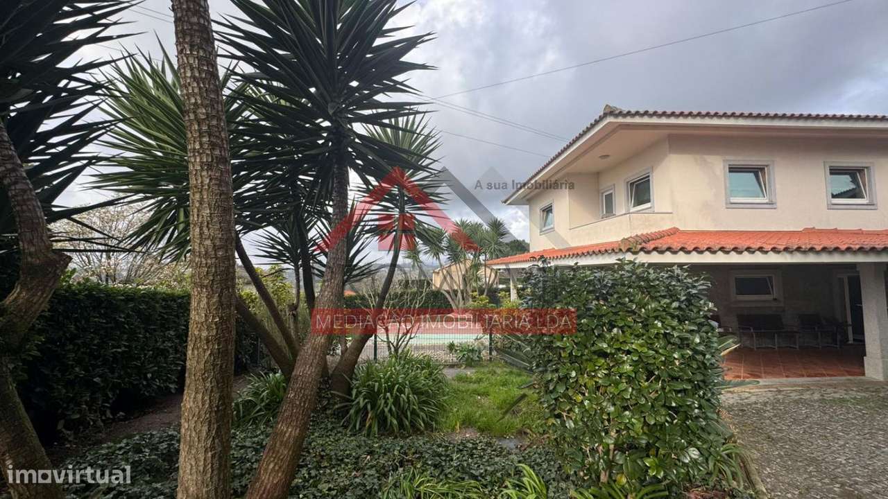 Moradia Individual T3 Burgães Santo Tirso-21